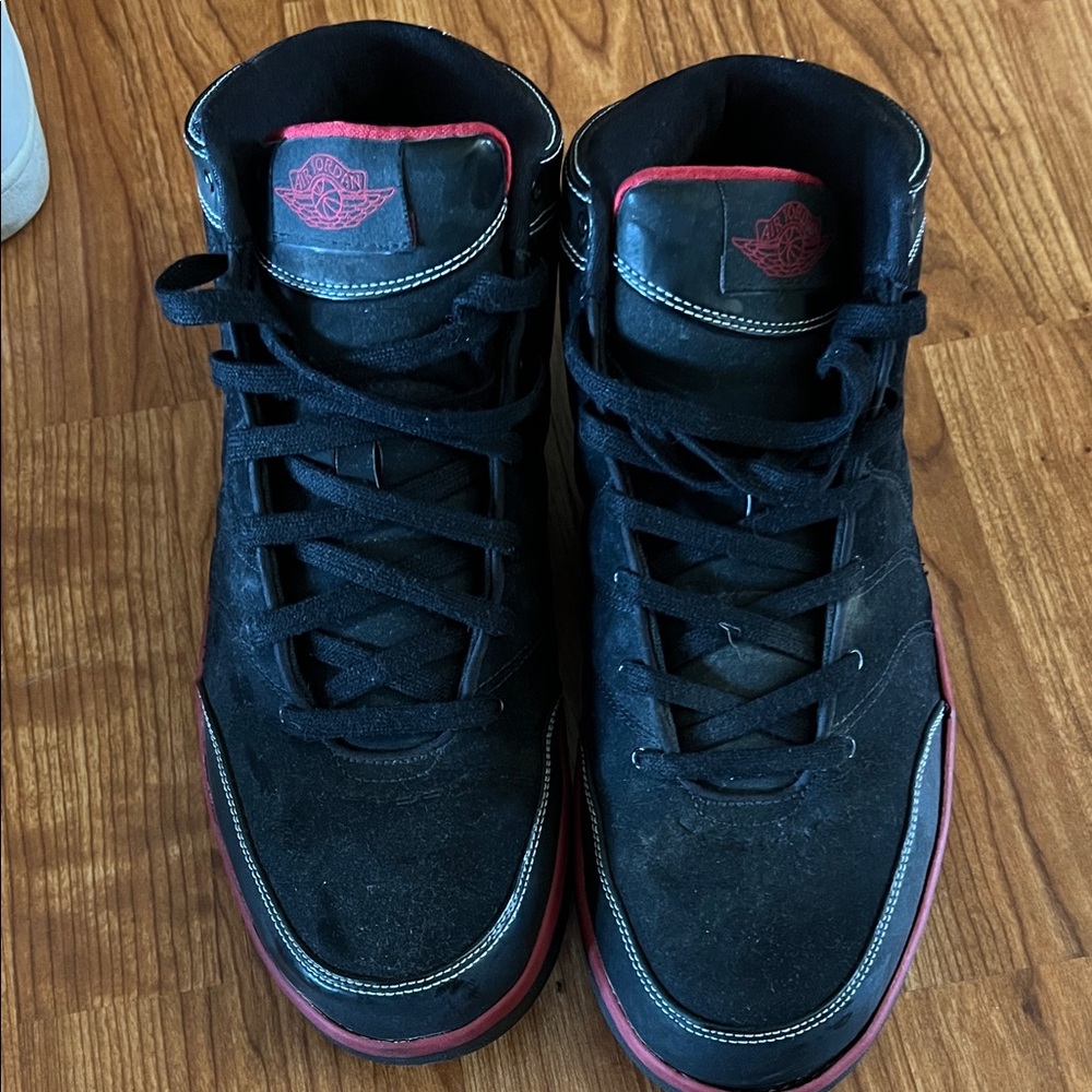 Black and Red men’s Jordans retro